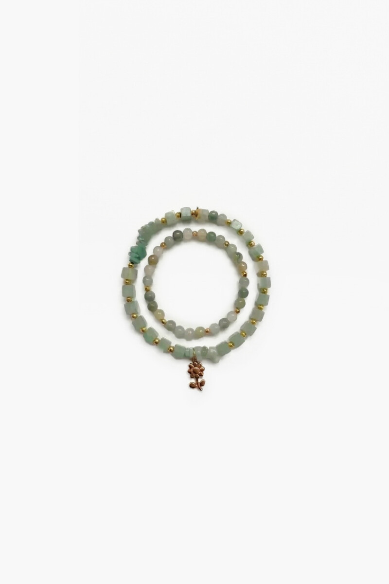 Pulsera piedras naturales con dije acero dorado