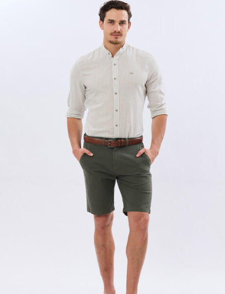 BERMUDA CLASICA CON ELASTANO Verde