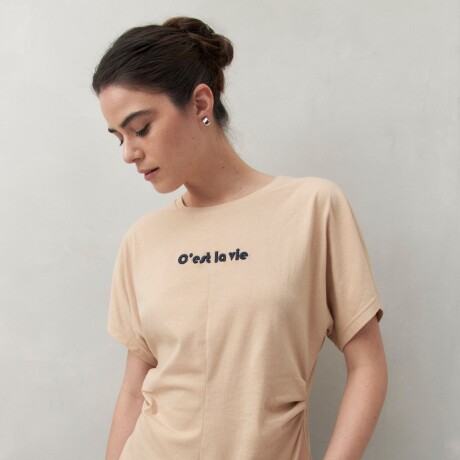 REMERA MILERA Arena