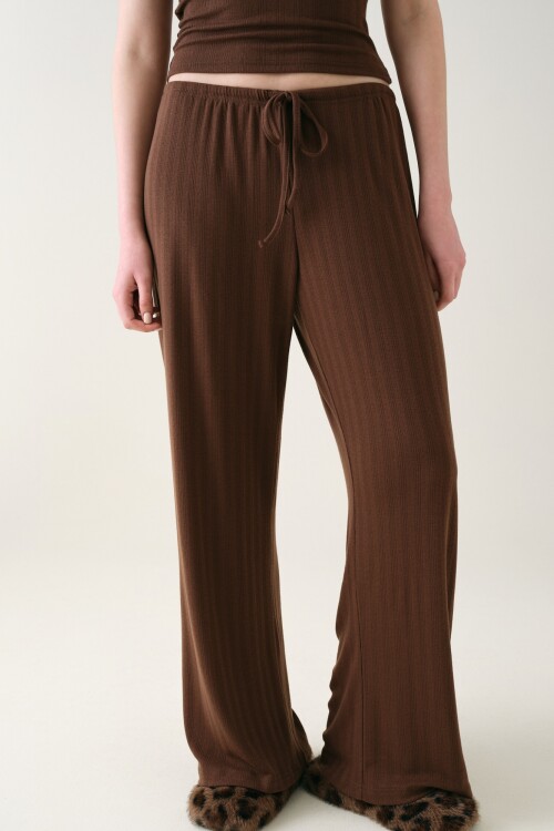 Pantalón Davos Marron