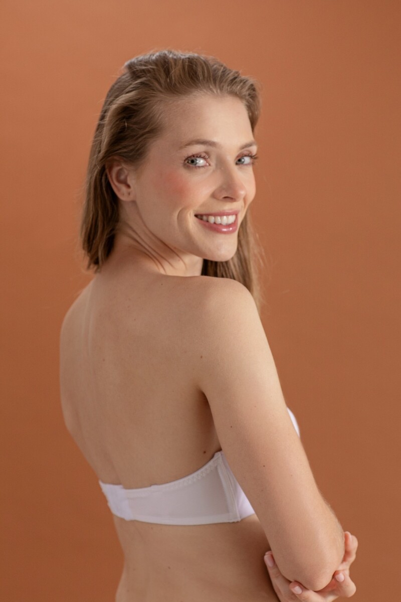 Strapless de Microfibra. Avellana