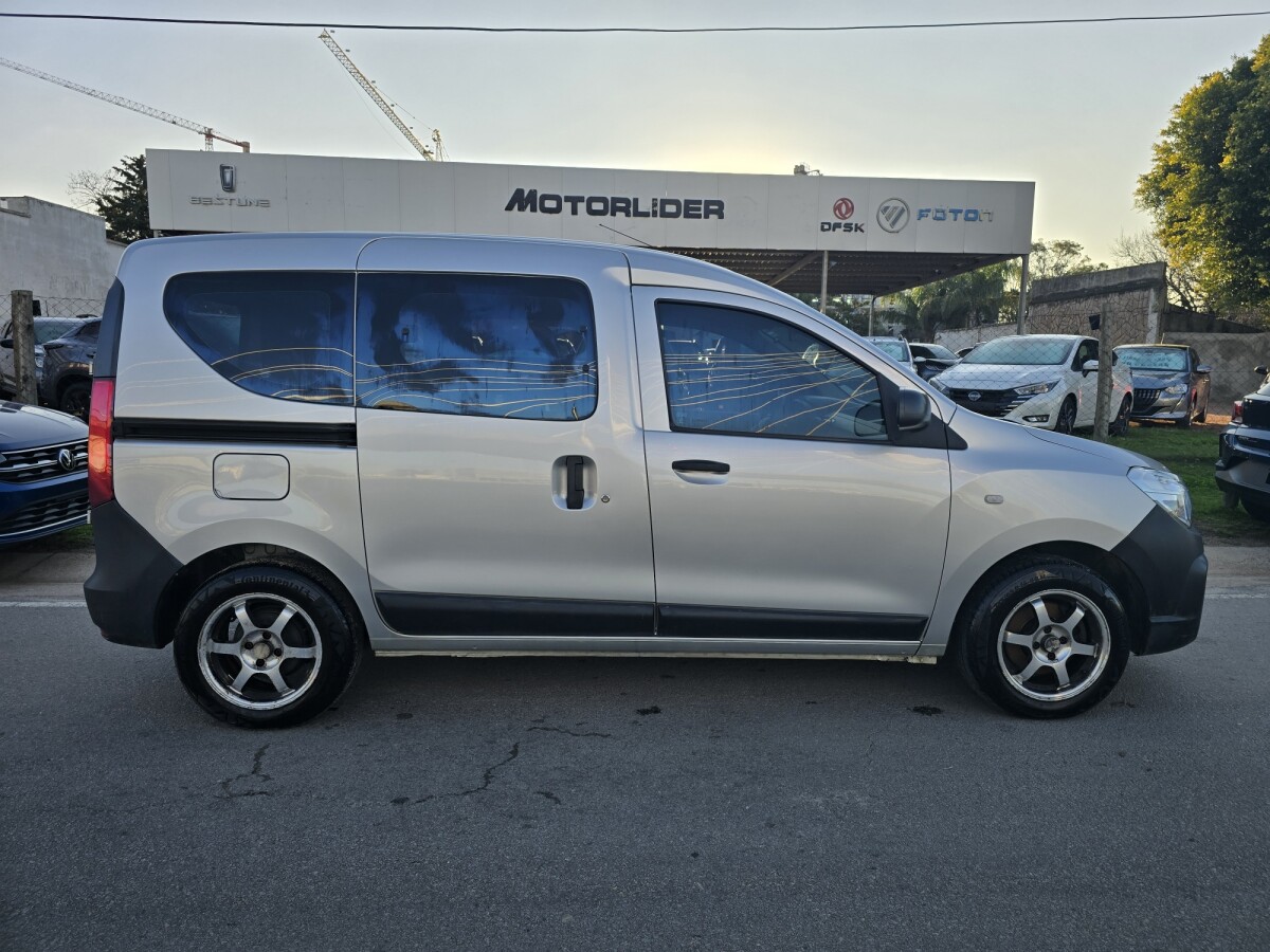 Renault Kangoo 2020 EXCELENTE ESTADO! | Permuta / Financia Renault Kangoo 2020 EXCELENTE ESTADO! | Permuta / Financia