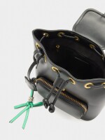 Mini Mochila Com Colgante negro