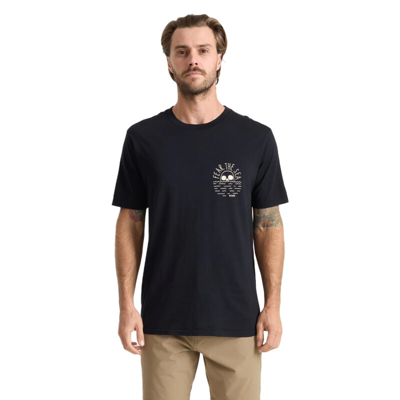 Remera Roark Fear The Sea - Negro Remera Roark Fear The Sea - Negro