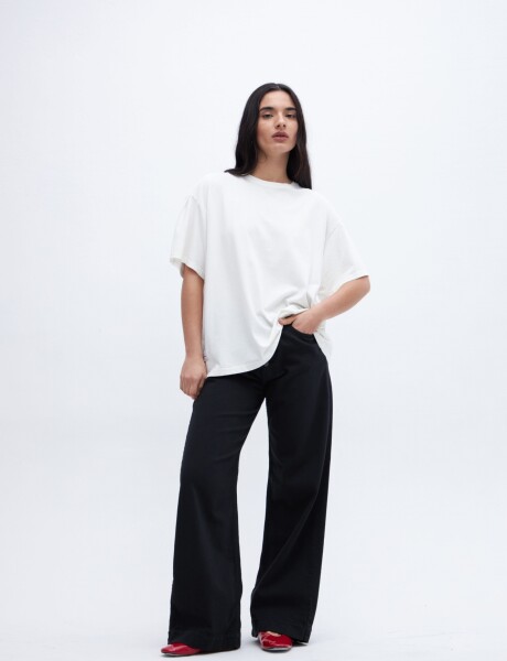 Remera Bronte Off white