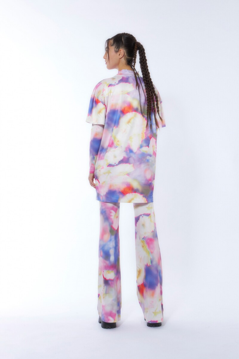 Remera over floral multicolor
