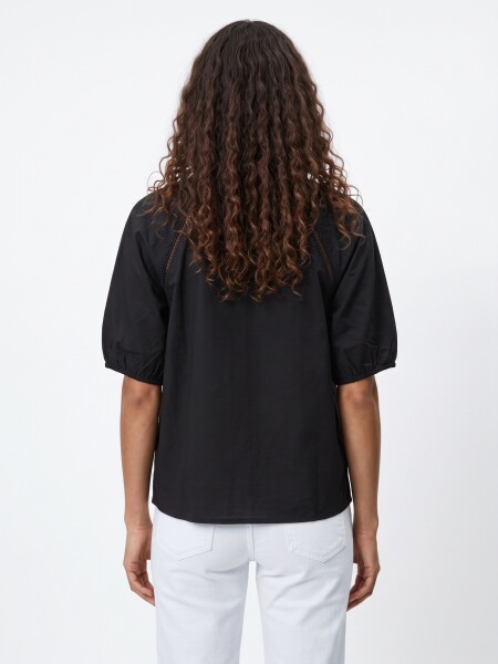 BLUSA SALINA NEGRO.