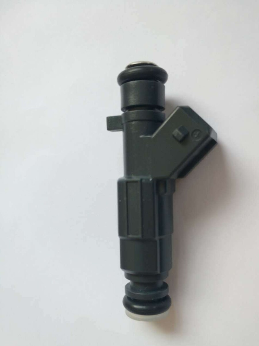 INYECTOR BYD F6 S6 MOTOR 483Q 2.0 16V - 