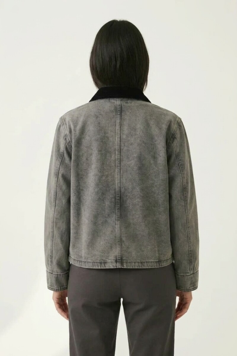 Campera denim con cuello contratono GRIS OSCURO