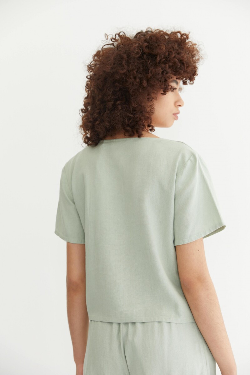 Camisa con delantera anudada verde