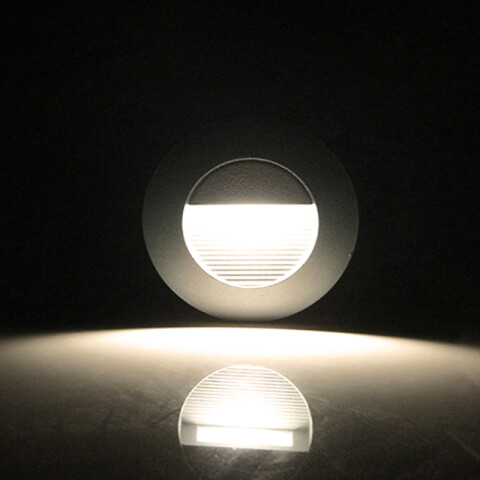 Emb. pared red bco 2W cálida IP65 220v 140lm 90° ZU0287