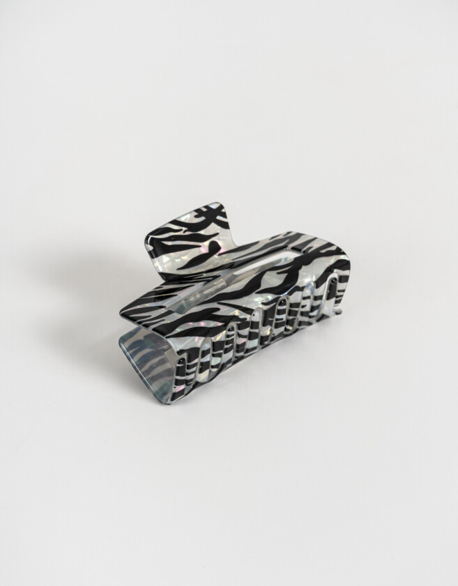 Broche Animal Print Broche Acrílico Animal Print - Combinacion Bicolor