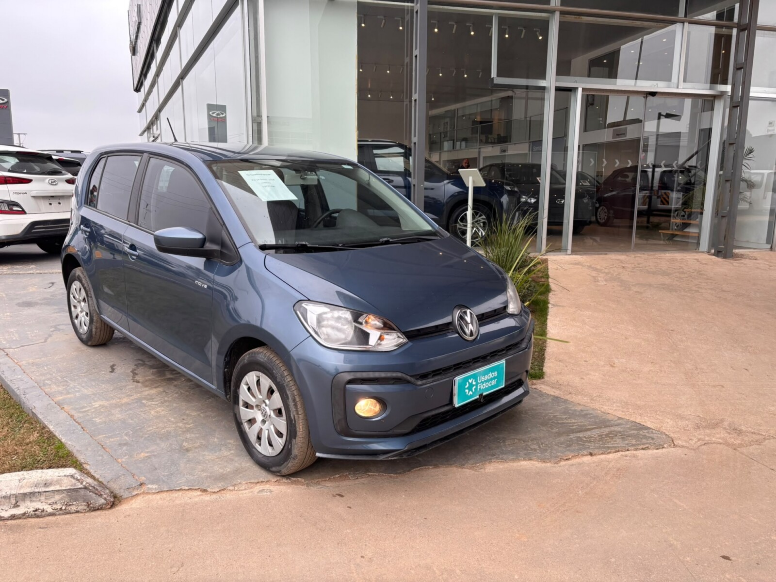 VW UP Move - 2018 
