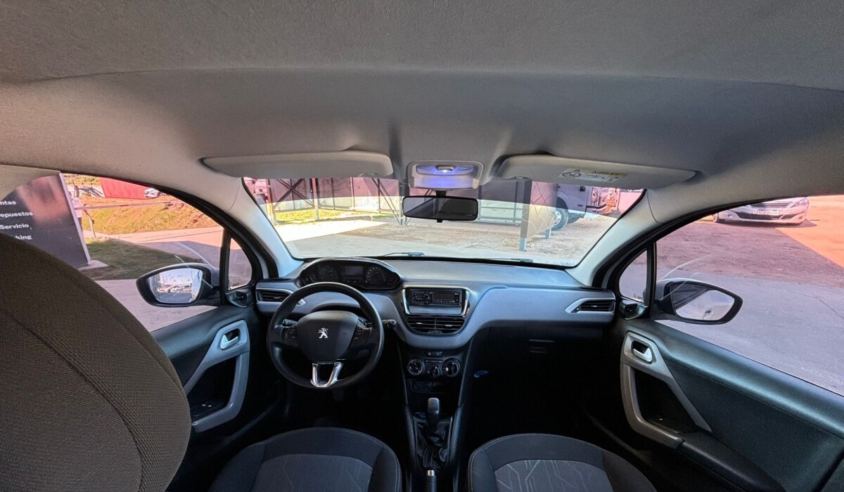 Peugeot 208 Active 1,5 - 2017 Peugeot 208 Active 1,5 - 2017
