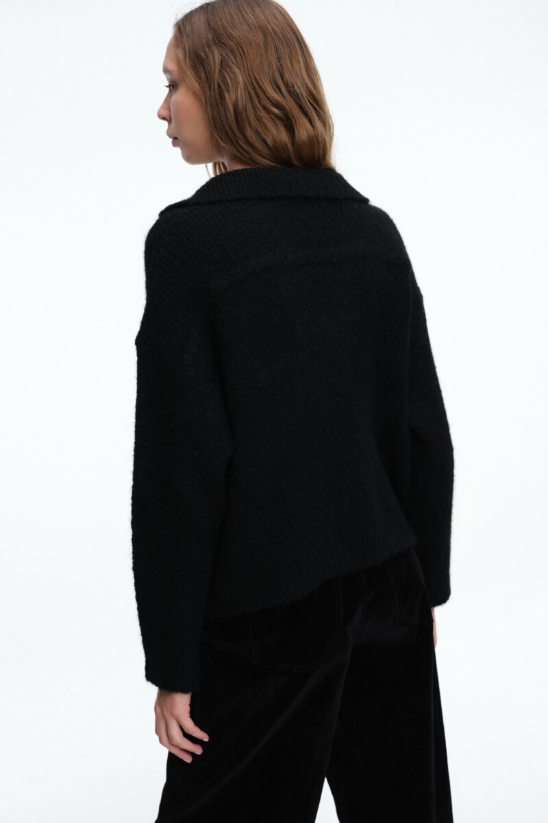 BUZO CUELLO Negro