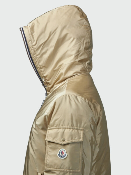 Moncler - Plumífero Corto con Capucha Evettes Beige