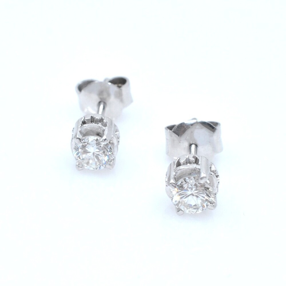 Caravanas en oro 18k blanco y brillantes Caravanas en oro 18k blanco y brillantes