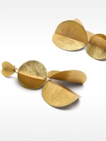 Pendientes Largos De Brass Tridimensionales dorado