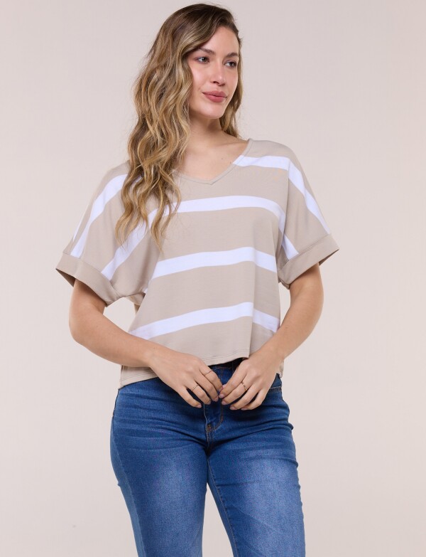 Remera Marinera Escote V BEIGE