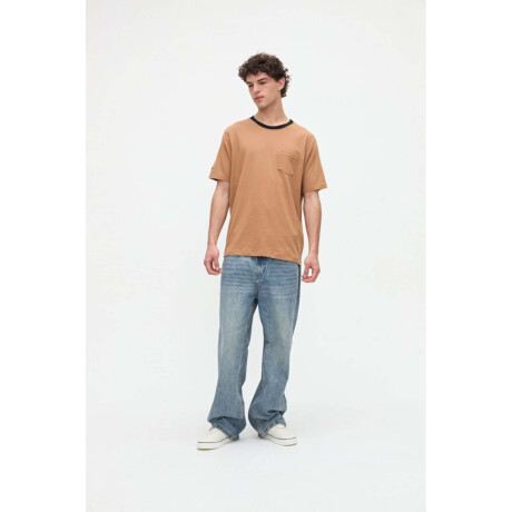 Remera Jay Tostado