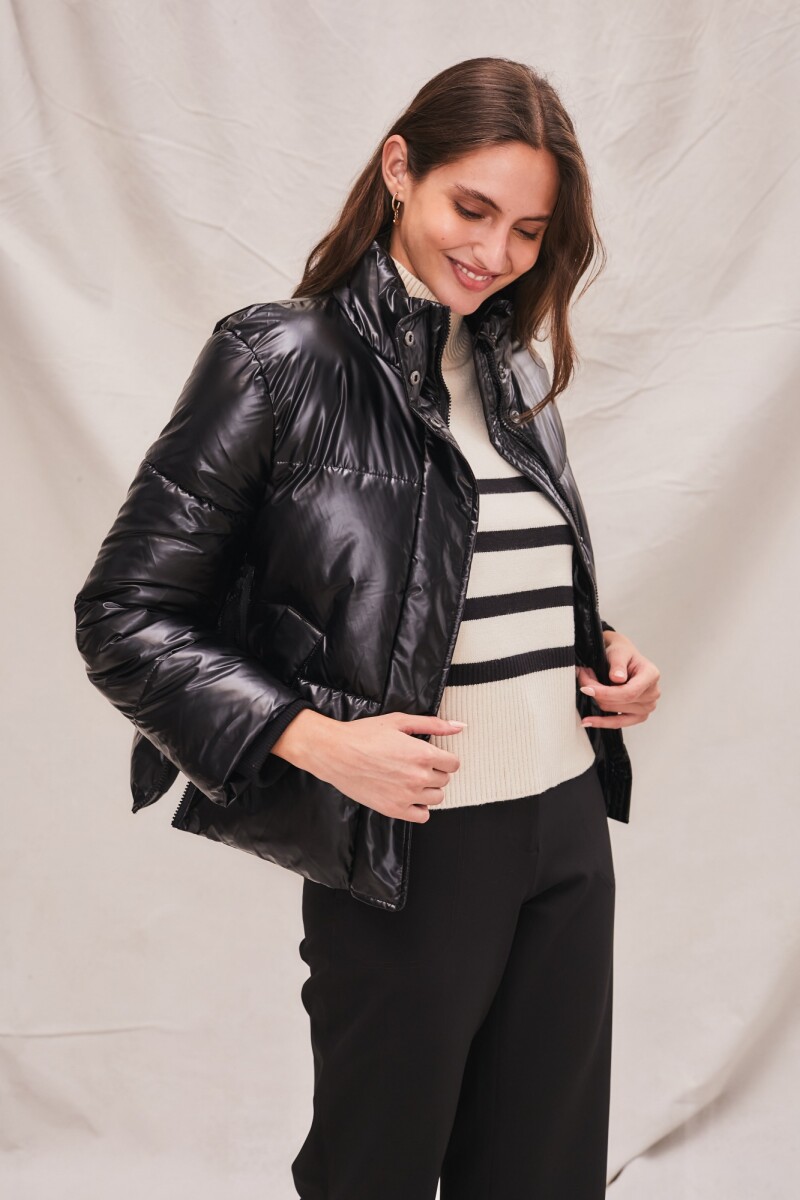 Campera Engomada Water Repellent Negro