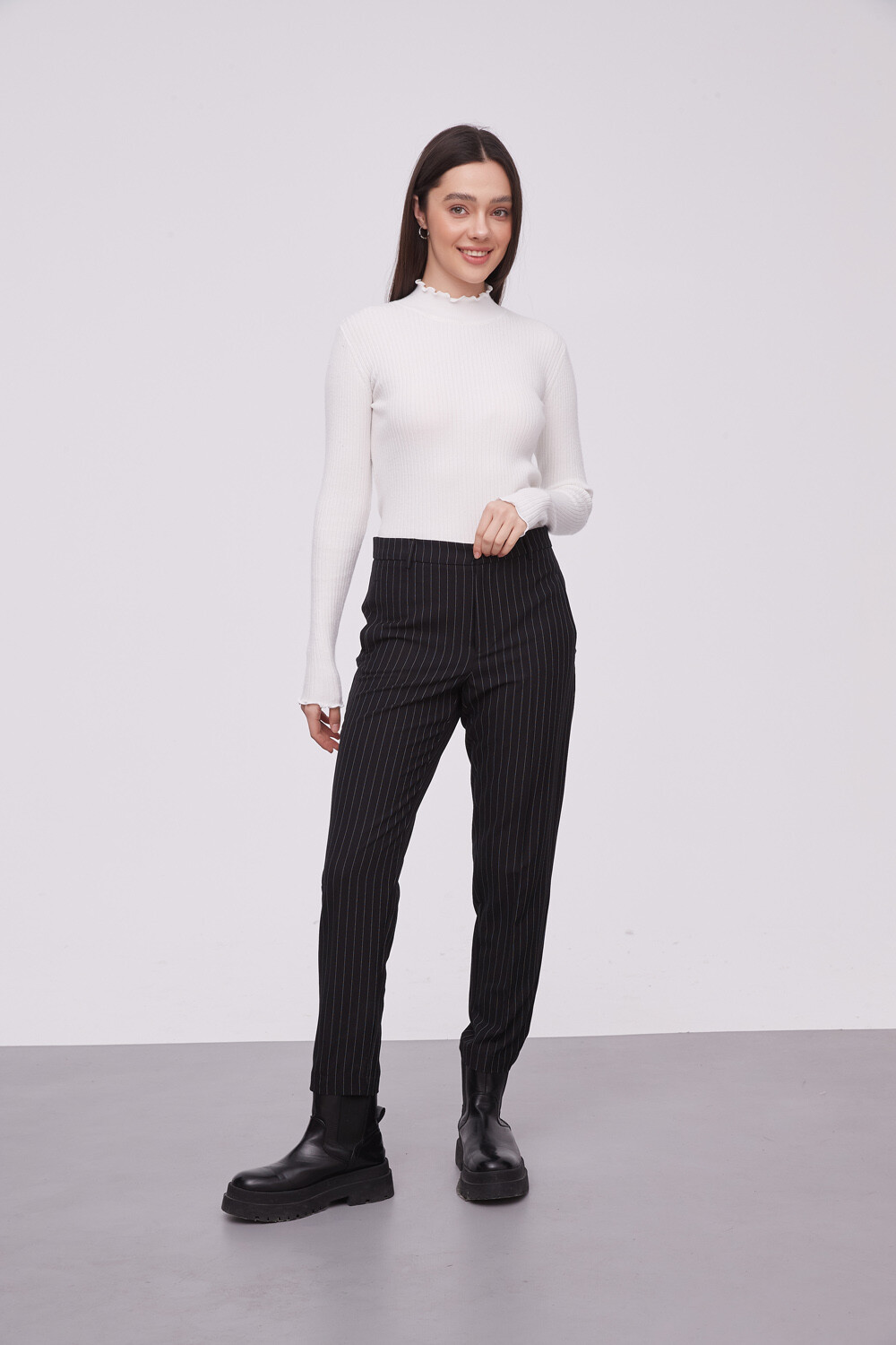 Pantalon Mager Negro