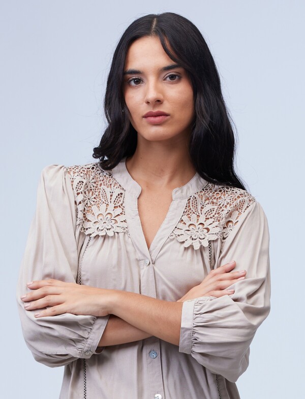 Blusa Crochet KHAKI