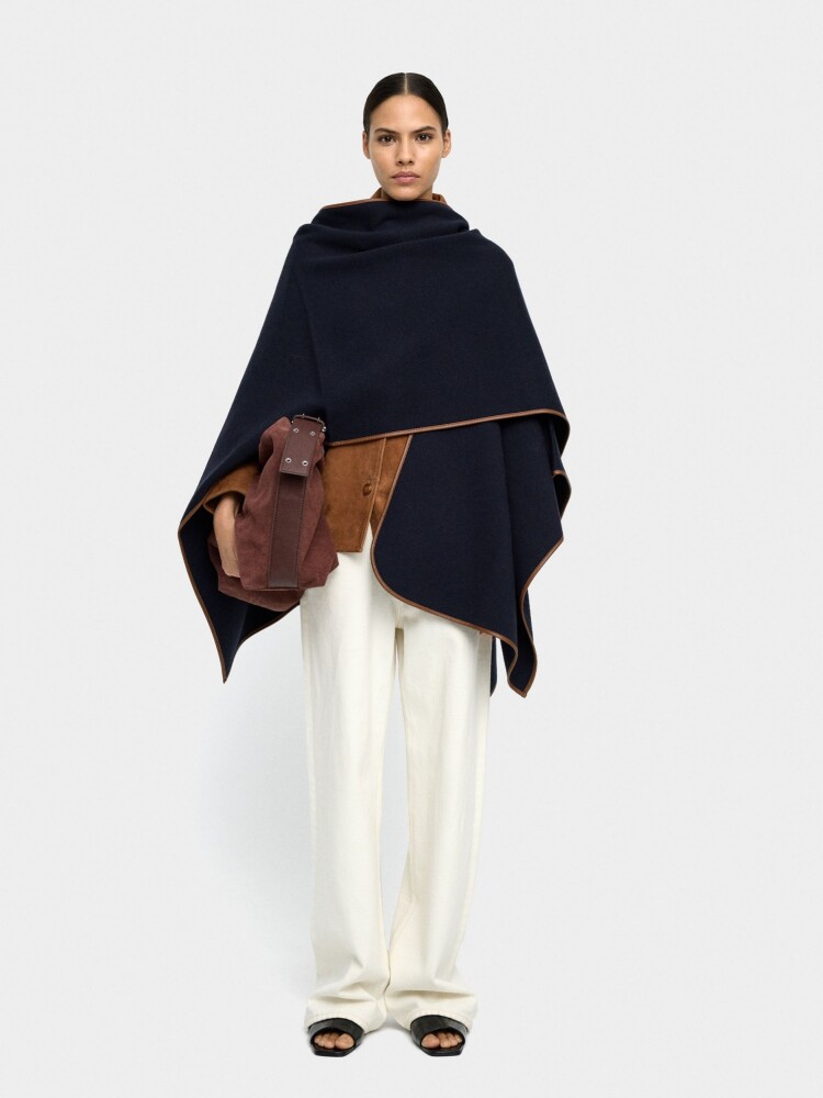 Poncho De Punto Con Detalle De Costura azul