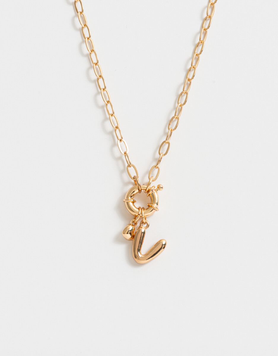 Collar Corto De Inicial "v" 