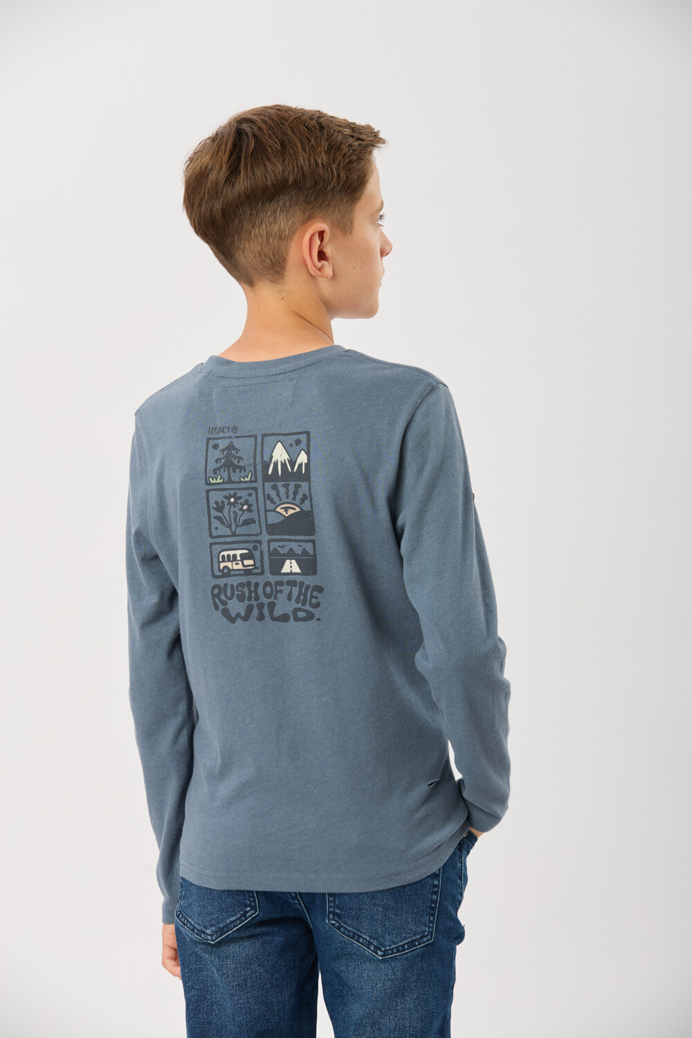 REMERA ESTAMPADA Piedra