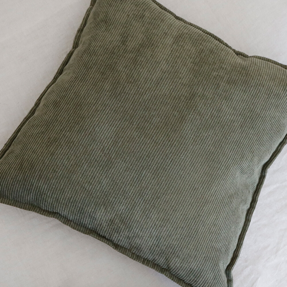 Almohadón pana l verde oliva Almohadón pana l verde oliva