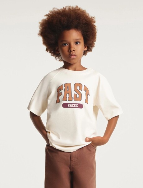 CAMISETA INFANTIL CON ESTAMPA AMARILLO