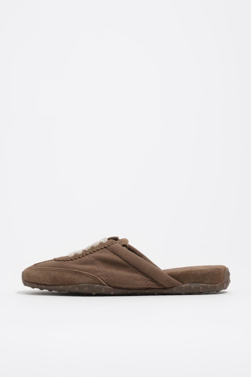 ZAPATILLA 