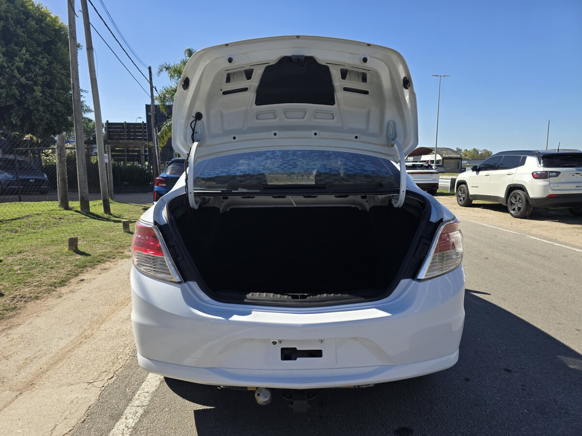 Chevrolet Prisma Joy 1.0 Extra Full| Permuta / Financia Chevrolet Prisma Joy 1.0 Extra Full| Permuta / Financia