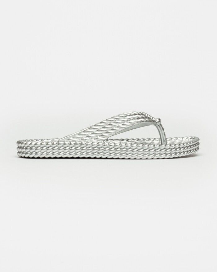 Flat Summer En Efecto Cuero PVC Metalizado
