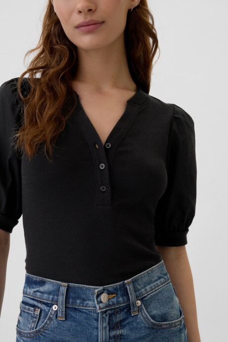 Remera Con Botones Mujer True Black