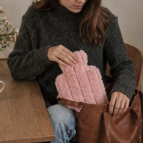 Bolsita de Agua Caliente 1L con Funda de Peluche Suave Rosado