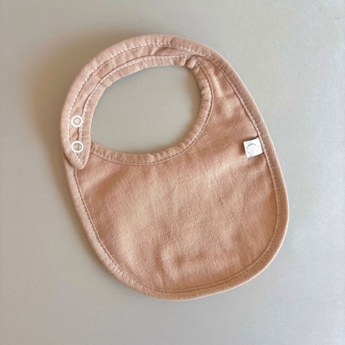 Babero Bib - Beige 