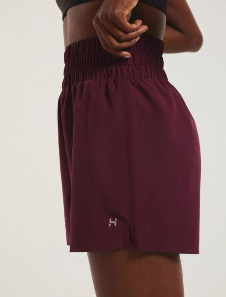 SHORT DEPORTIVO EASY CARE TIPO RUNNER BORDEAUX