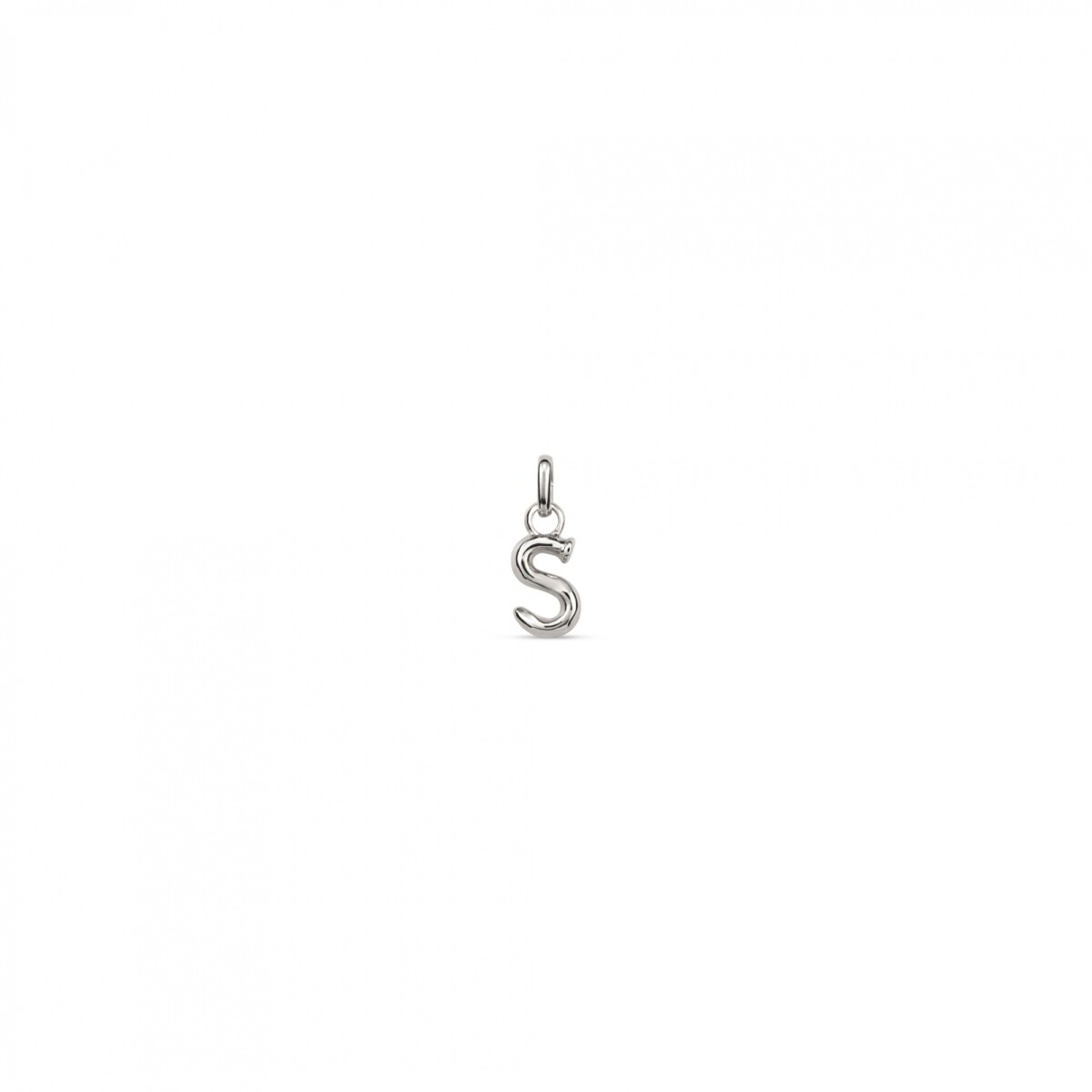 CHARM DE ALEACION DE METALES BAÑADO EN PLATA DE LEY CON FORMA DE LETRA S CON ARGOLLA - Charm 
