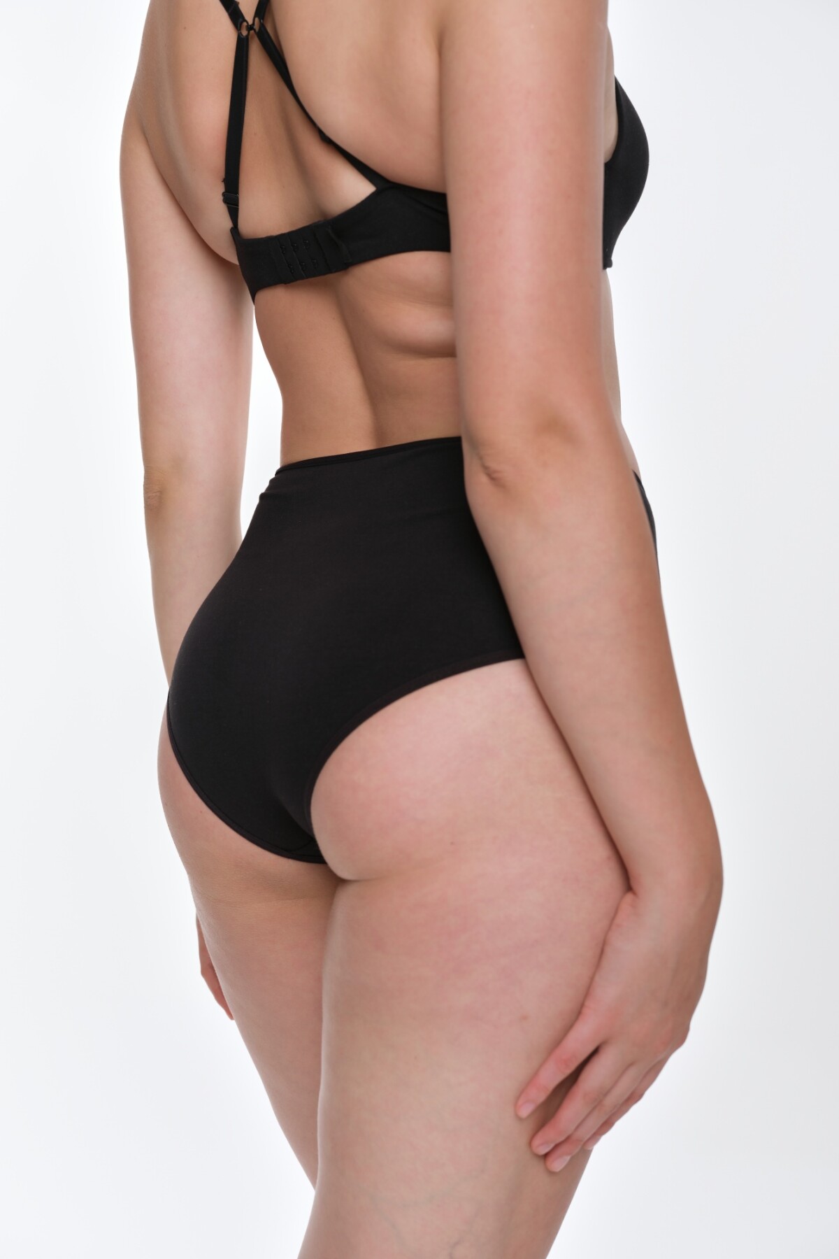 Tiro Alto Bruna Negro