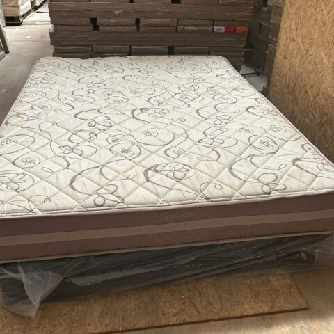 [OUTLET] Colchón Bolzano de Espuma 2 Plazas 138 cm [Hundimiento y manchas] [OUTLET] Colchón Bolzano de Espuma 2 Plazas 138 cm [Hundimiento y manchas]