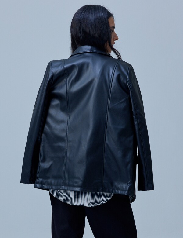 Blazer Eco Cuero Oversized NEGRO