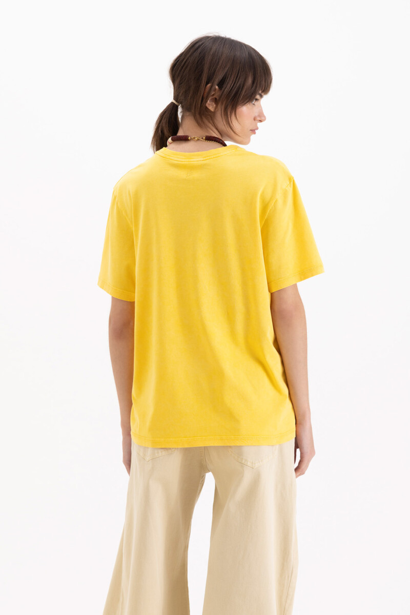 REMERA BEE Amarillo