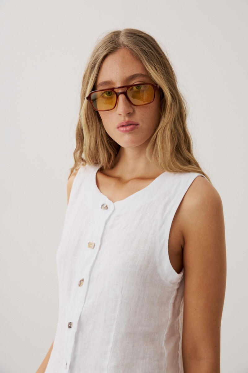 Vesti White