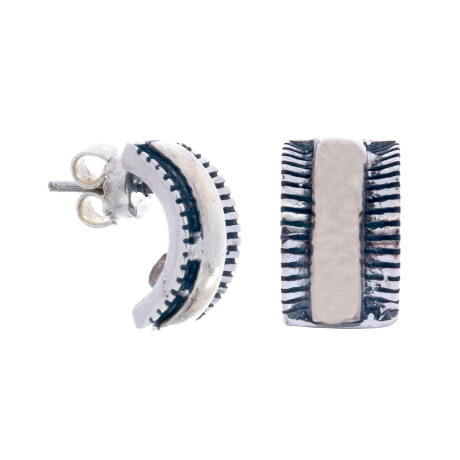 Par de caravanas de plata 925 y double en oro 18 ktes. Par de caravanas de plata 925 y double en oro 18 ktes.