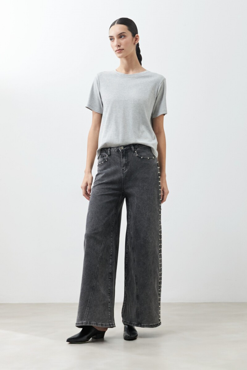 Jean wide leg con tachas Sade gris oscuro