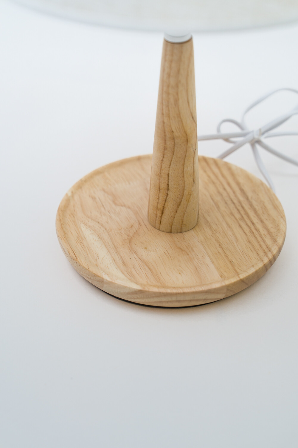 Lampara De Mesa Jhenna Blanco