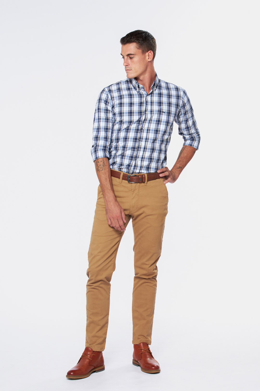 PANTALÓN SKINNY CON SPANDEX Mostaza