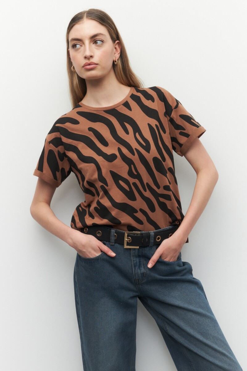 REMERA SEB Marrón Corteza